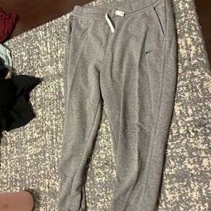 Gray Nike Sweatpanst